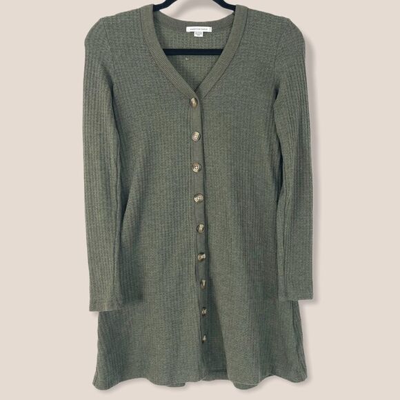 American Eagle Outfitters Sweaters - American Eagle Long Knit Button Front Cardigan